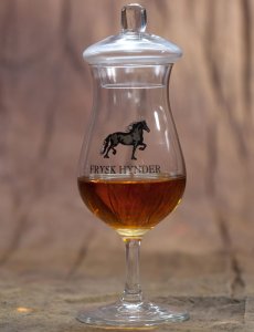 Frysk Hynder Whiskyglas mit Glasdeckel